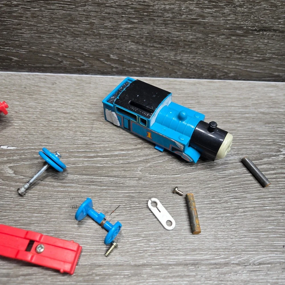 Tomy TrackMaster Thomas & Friends Engine #1 1992 Blue Motor Chassis Shell Parts